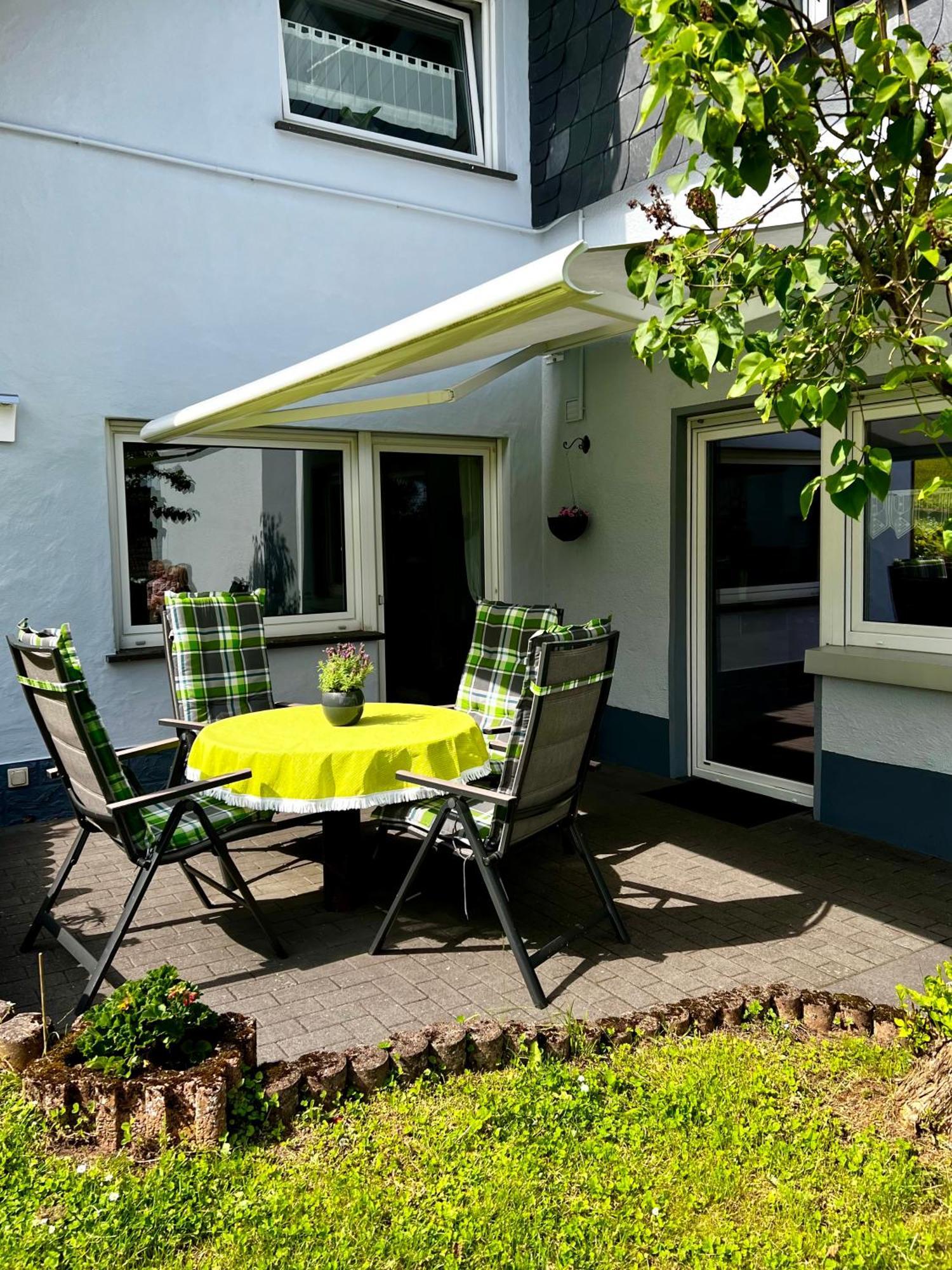 Feusdorf Deine-Eifel-Ferienwohnung מראה חיצוני תמונה