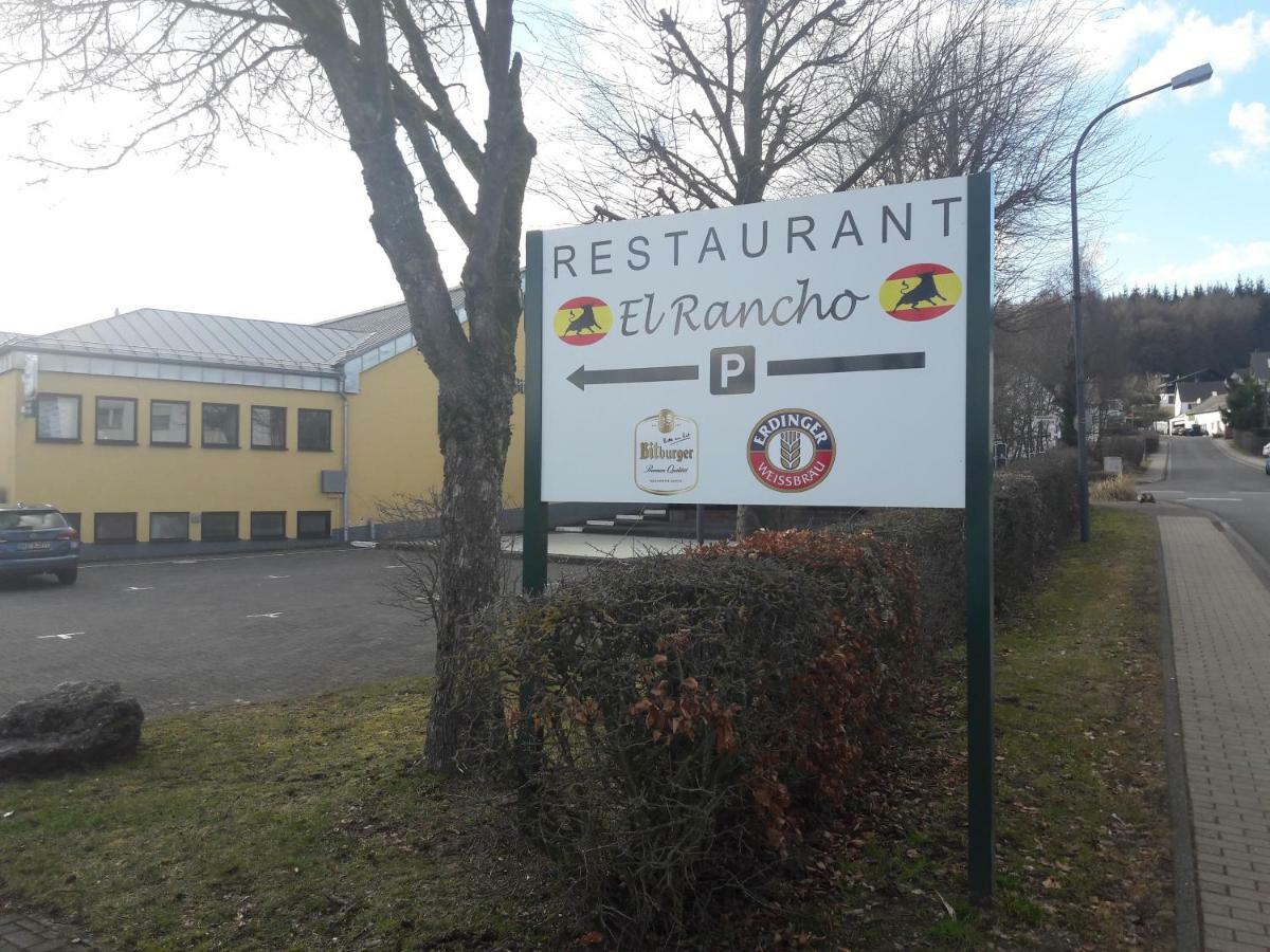 Feusdorf Deine-Eifel-Ferienwohnung מראה חיצוני תמונה